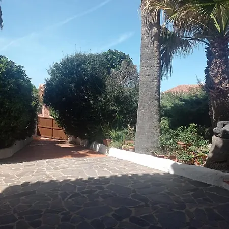 Casa Oleandro, Torre Del Pozzo
